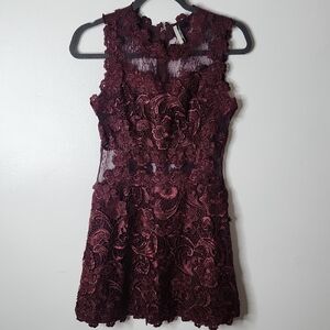 Topshop Sz 4 Burgundy Red Scalloped Lace Appliqué Cut Out Party Cocktail Dress